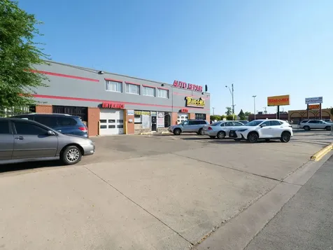 5000 West Cermak Road W Cicero IL 60804