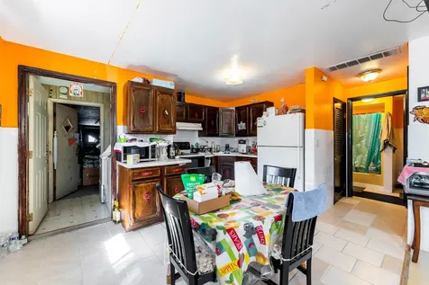 6105 South Archer Road Summit IL 60501