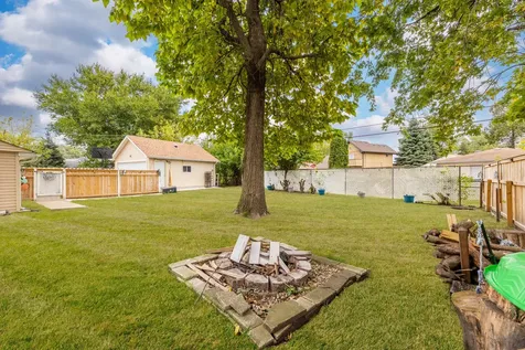 9909 Elm Circle Drive Oak Lawn IL 60453