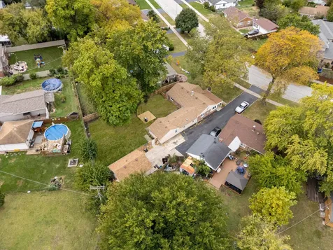 9909 Elm Circle Drive Oak Lawn IL 60453