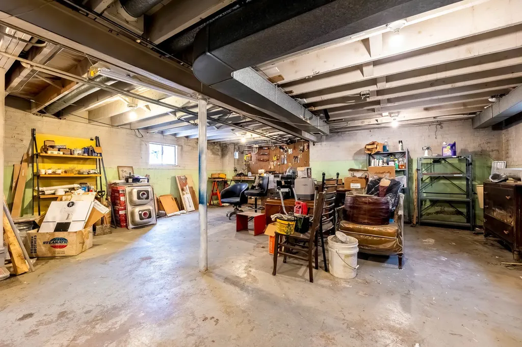 3424 West 73rd Street Chicago IL 60629