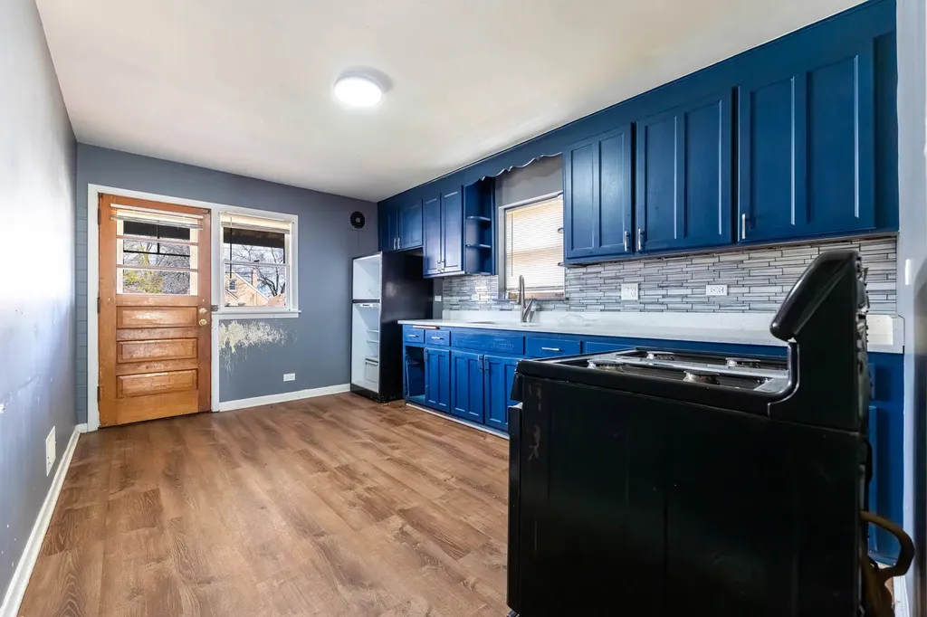 3424 West 73rd Street Chicago IL 60629
