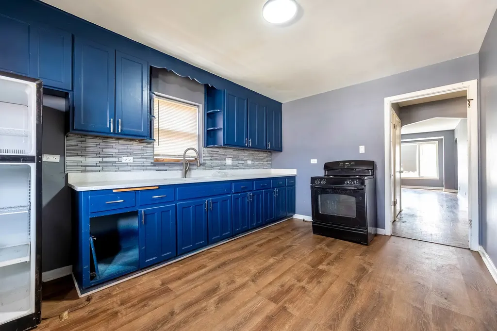 3424 West 73rd Street Chicago IL 60629
