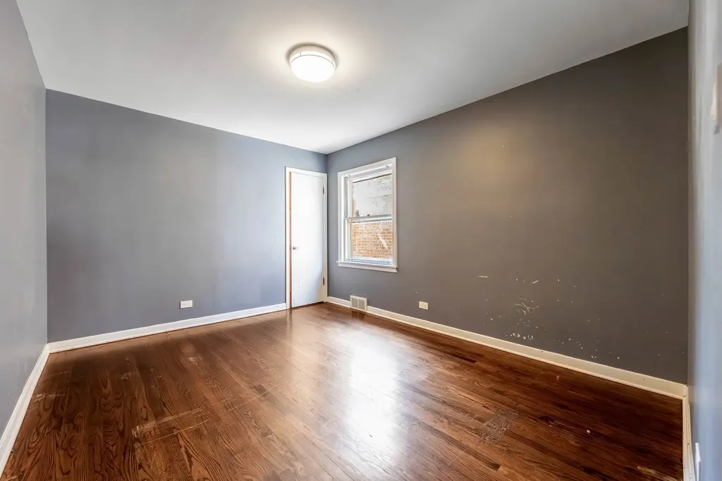 3424 West 73rd Street Chicago IL 60629