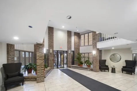 1220 Rudolph Road Northbrook IL 60062