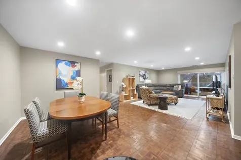 1220 Rudolph Road Northbrook IL 60062
