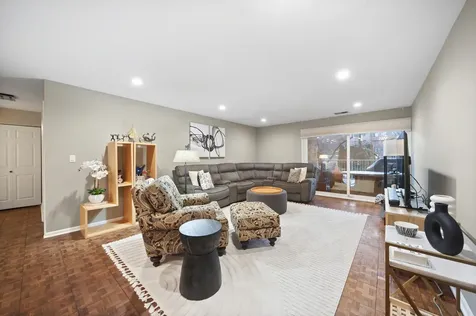 1220 Rudolph Road Northbrook IL 60062
