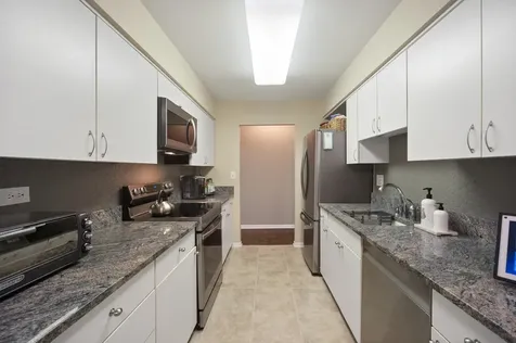 1220 Rudolph Road Northbrook IL 60062