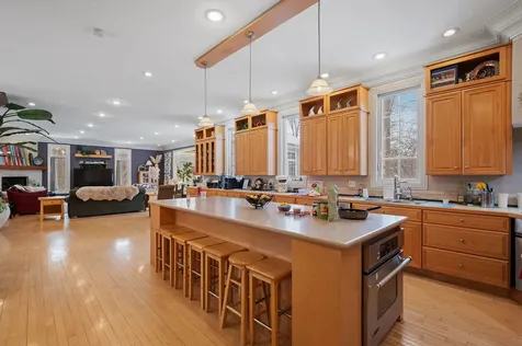 28W280 Oak Creek Court West Chicago IL 60185