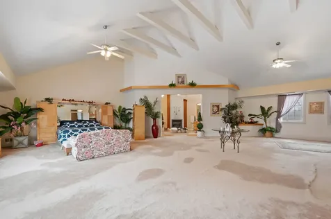 28W280 Oak Creek Court West Chicago IL 60185