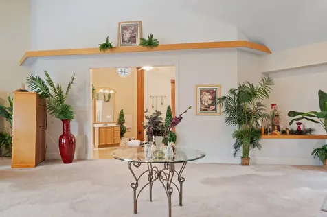 28W280 Oak Creek Court West Chicago IL 60185