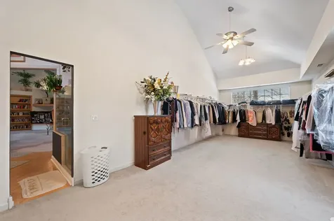 28W280 Oak Creek Court West Chicago IL 60185
