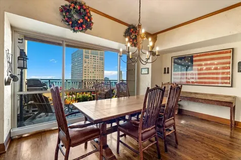 800 North Michigan Avenue Chicago IL 60611