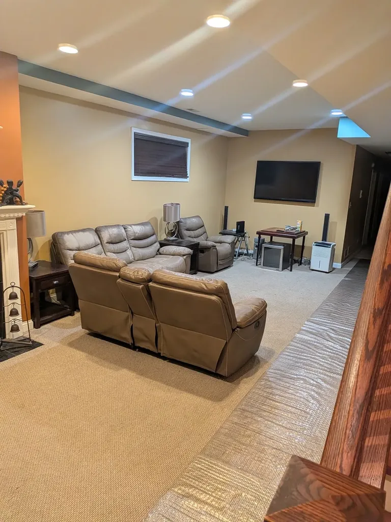 435 East 42nd Street Chicago IL 60653