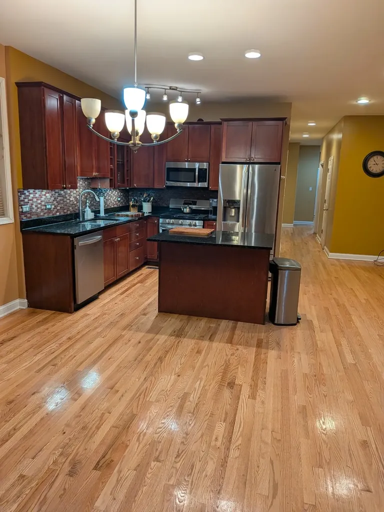 435 East 42nd Street Chicago IL 60653