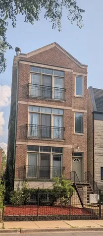 435 East 42nd Street Chicago IL 60653