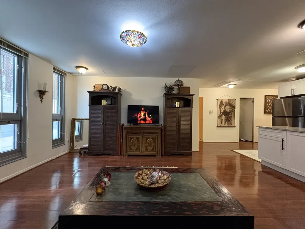 21 West Goethe Street Chicago IL 60610