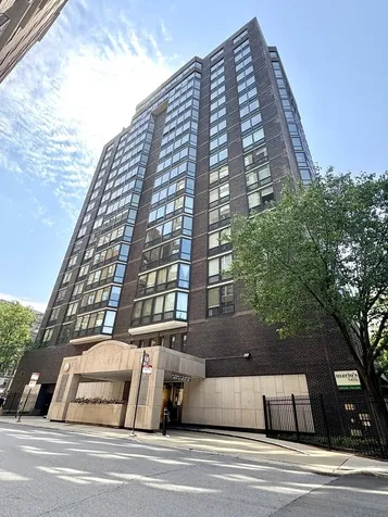 21 West Goethe Street Chicago IL 60610