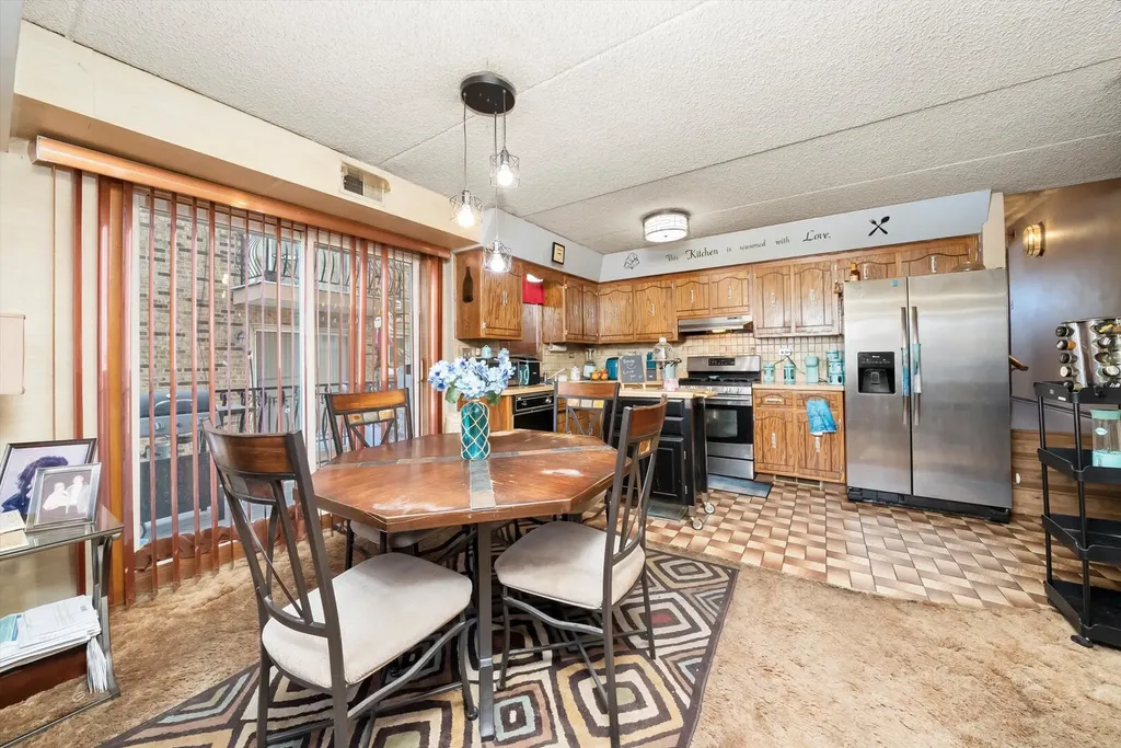 6237 South Newland Avenue Chicago IL 60638