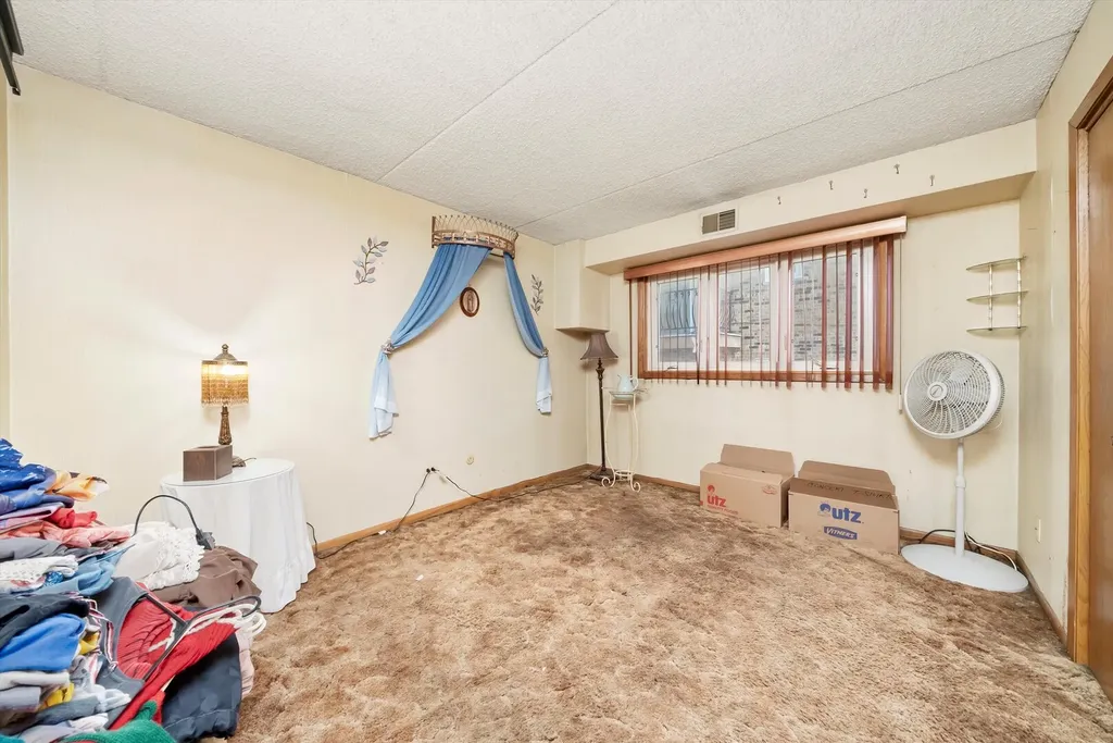 6237 South Newland Avenue Chicago IL 60638