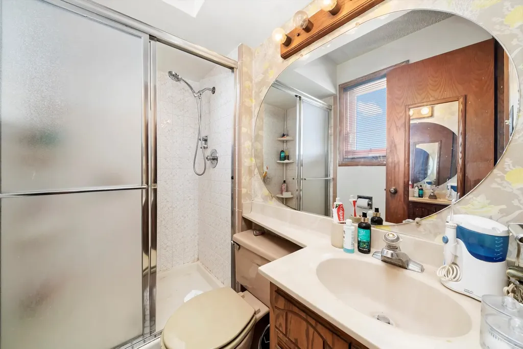 6237 South Newland Avenue Chicago IL 60638