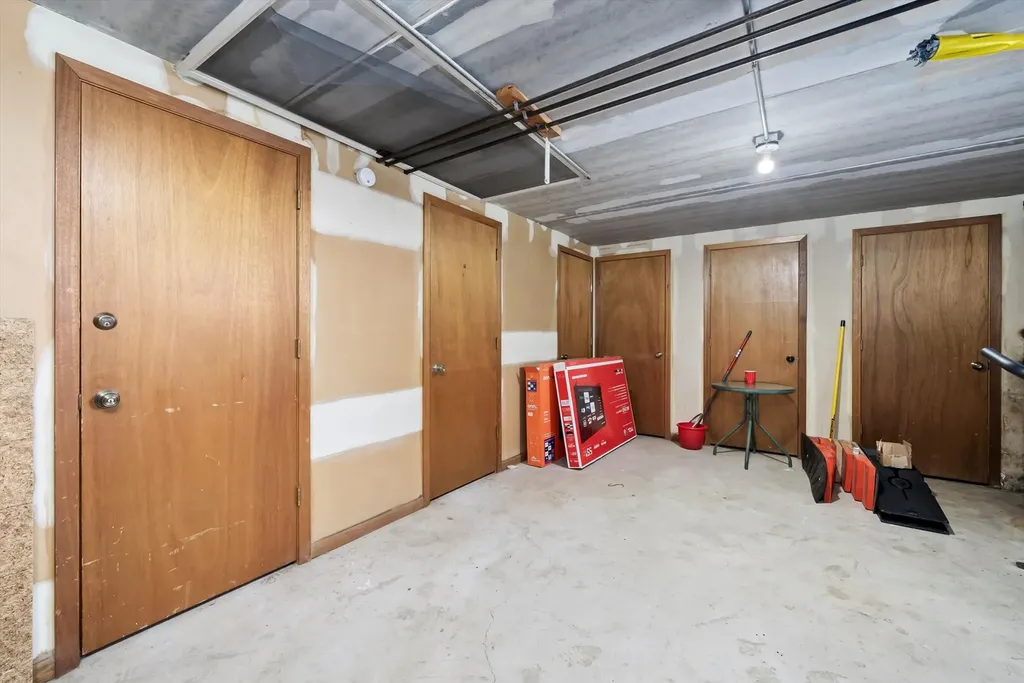 6237 South Newland Avenue Chicago IL 60638