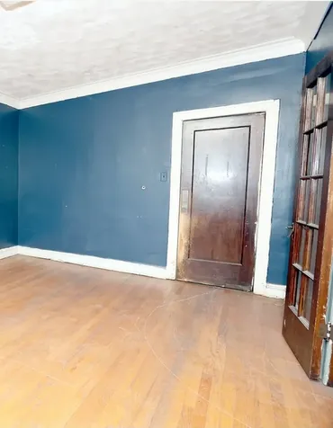 7712 South Ridgeland Avenue Chicago IL 60649