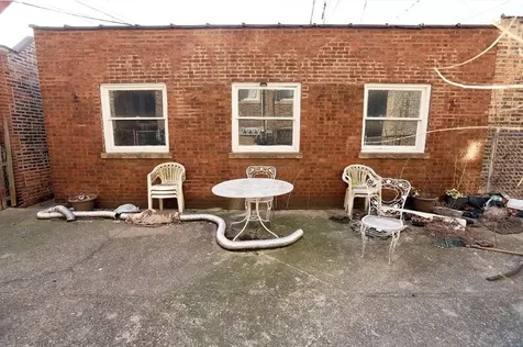 7712 South Ridgeland Avenue Chicago IL 60649