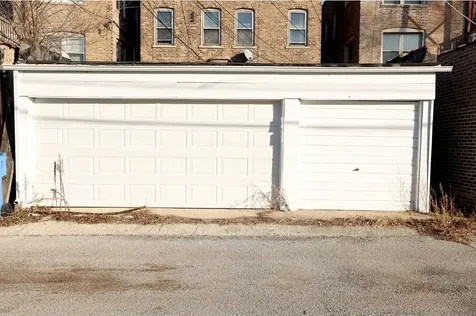 7712 South Ridgeland Avenue Chicago IL 60649
