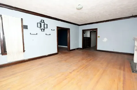 7712 South Ridgeland Avenue Chicago IL 60649