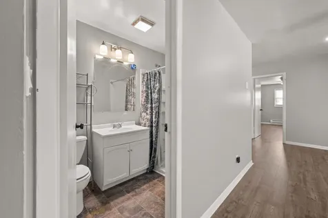 304 Hankes Avenue Aurora IL 60505