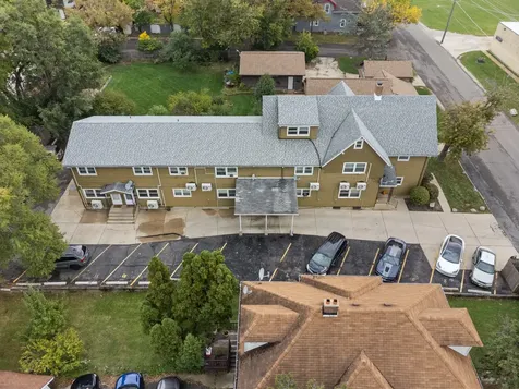 304 Hankes Avenue Aurora IL 60505