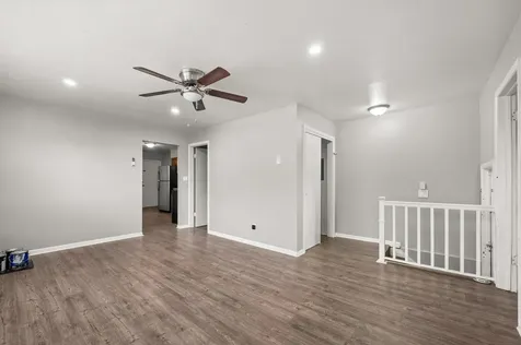304 Hankes Avenue Aurora IL 60505