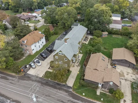 304 Hankes Avenue Aurora IL 60505