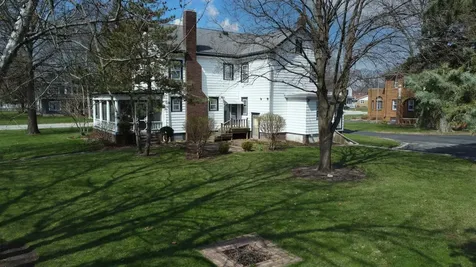 454 South 5th Street Watseka IL 60970