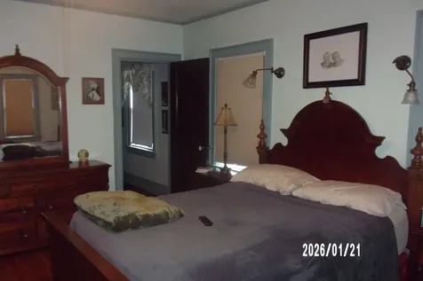 454 South 5th Street Watseka IL 60970