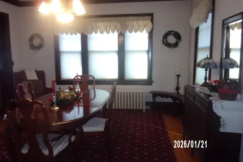 454 South 5th Street Watseka IL 60970