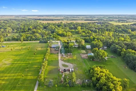 14716 Il Route 176 Highway Woodstock IL 60098