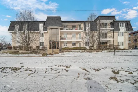 18559 Escanaba Avenue Lansing IL 60438