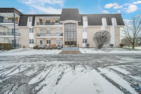 18559 Escanaba Avenue Lansing IL 60438