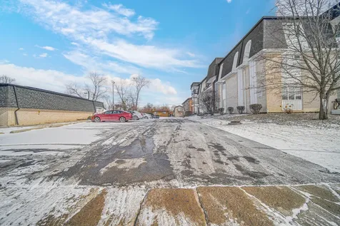 18559 Escanaba Avenue Lansing IL 60438