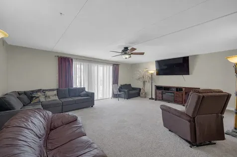 18559 Escanaba Avenue Lansing IL 60438