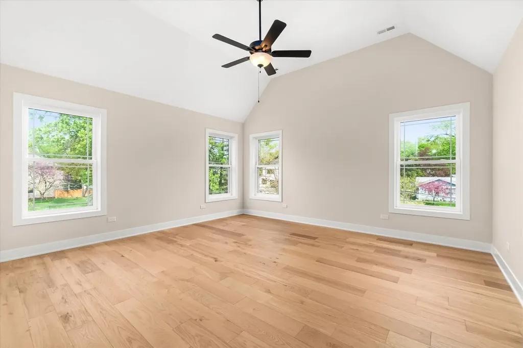 520 North Sleight Street Naperville IL 60563