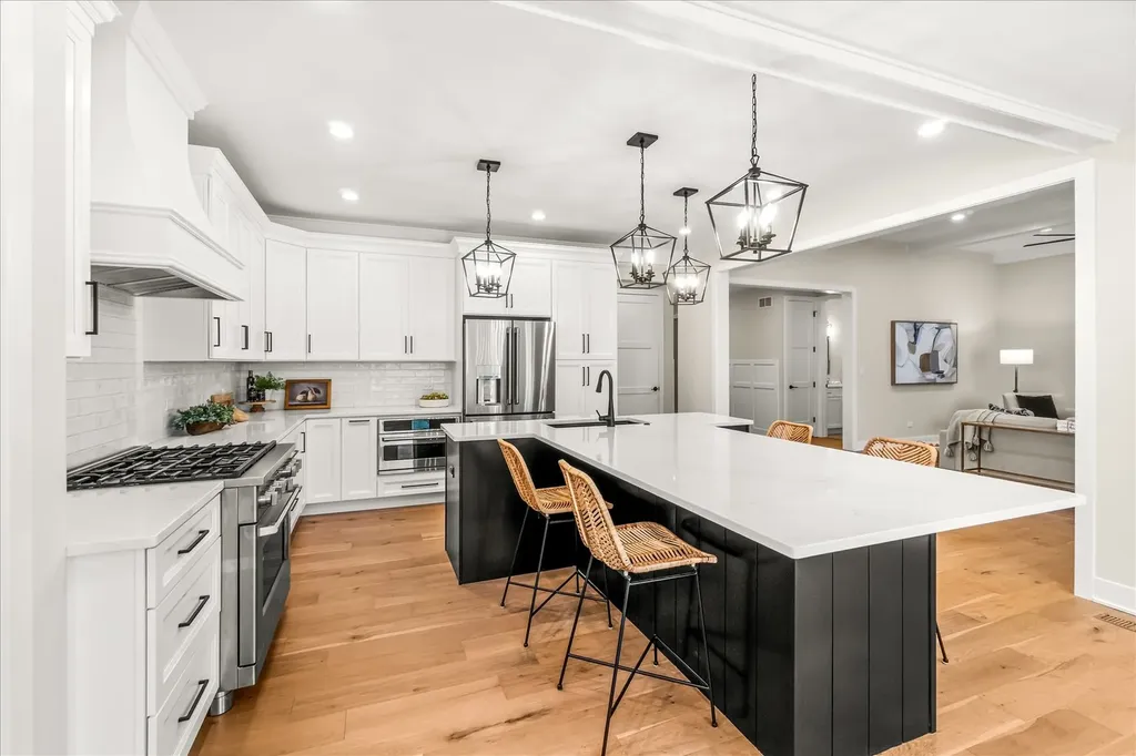 520 North Sleight Street Naperville IL 60563