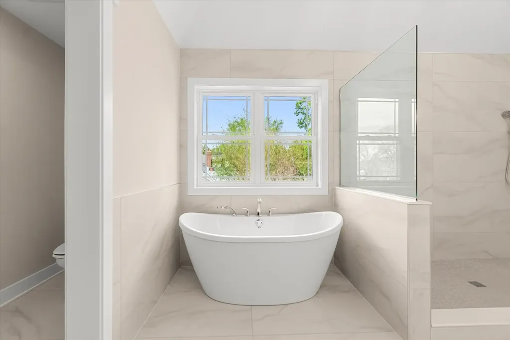 520 North Sleight Street Naperville IL 60563