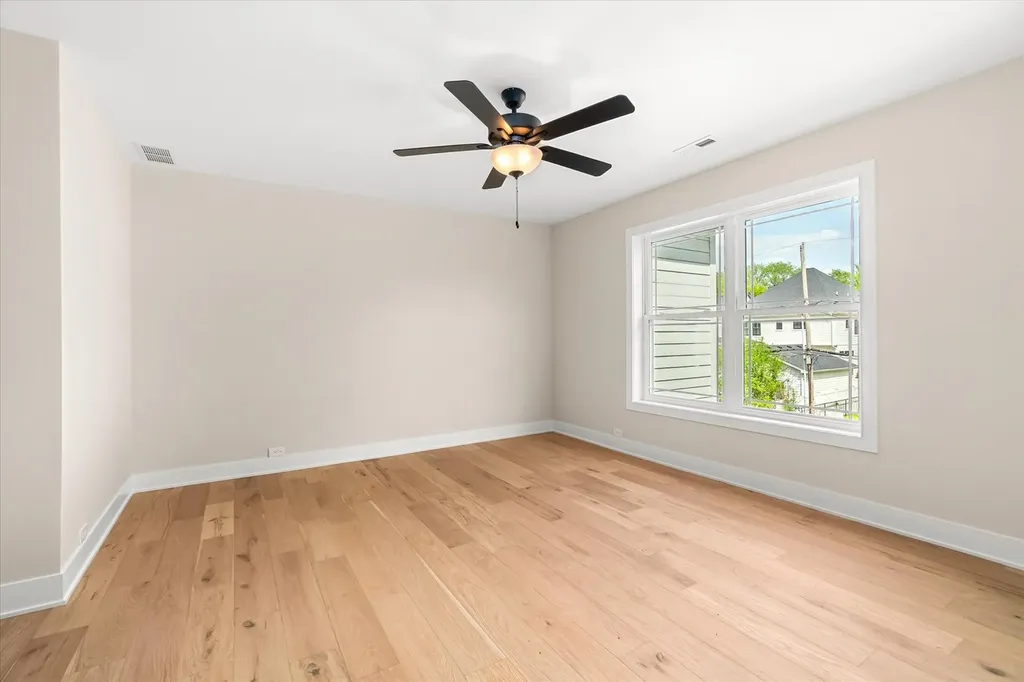 520 North Sleight Street Naperville IL 60563