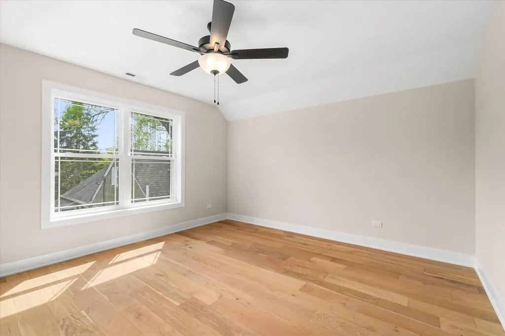 520 North Sleight Street Naperville IL 60563