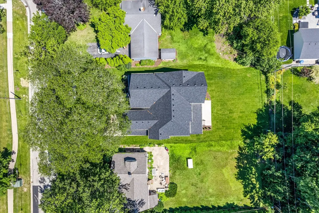 520 North Sleight Street Naperville IL 60563