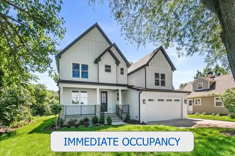 520 North Sleight Street Naperville IL 60563