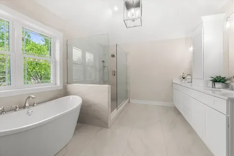 520 North Sleight Street Naperville IL 60563